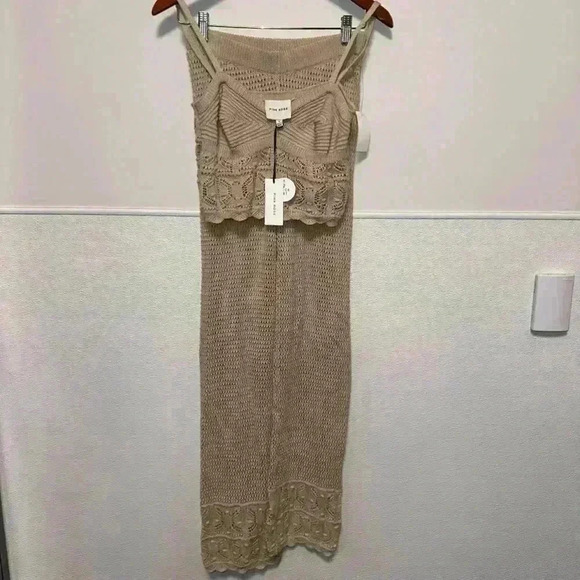 NWT! Pink Rose Crochet Knit Two Piece Set / Size S / Beige - Picture 8 of 16